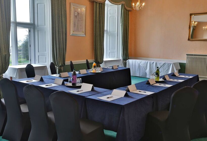 Отель Best Western Walworth Castle