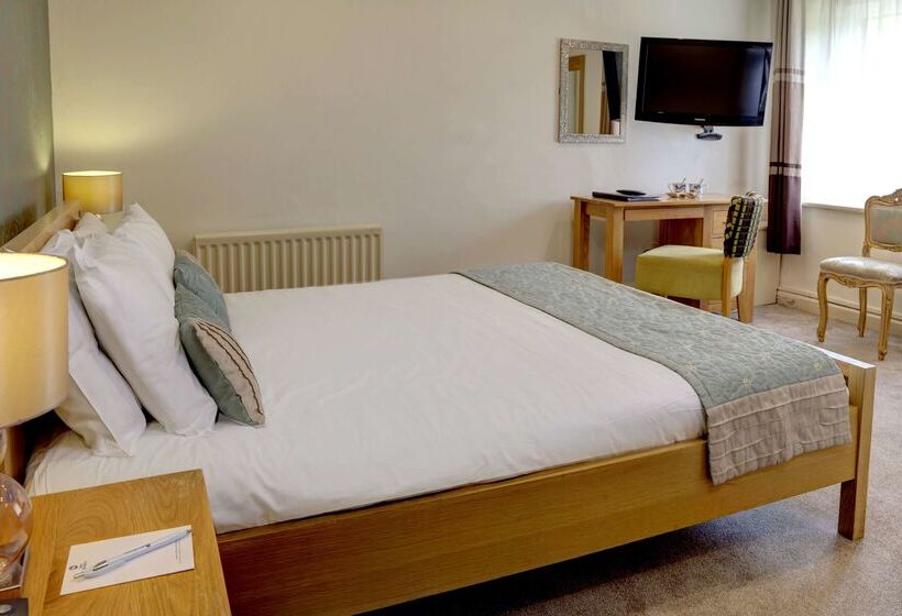 Отель Best Western Walworth Castle