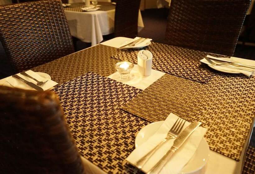 فندق Bluestone Motor Inn