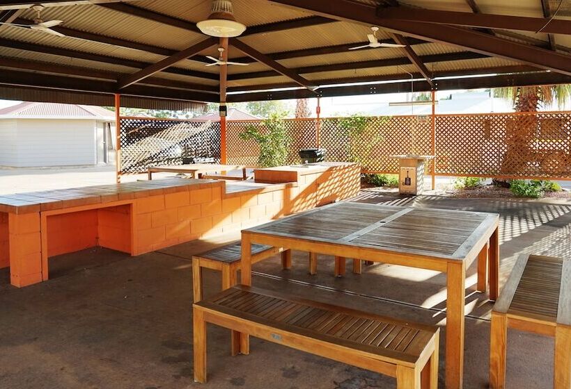 فندق Bluestone Motor Inn