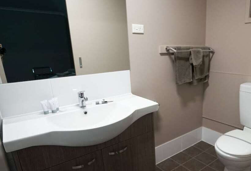 فندق Bluestone Motor Inn