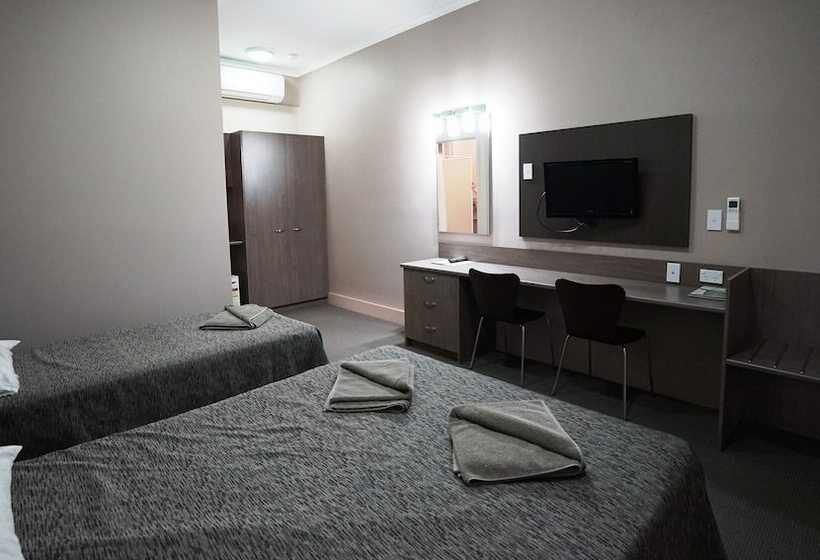 فندق Bluestone Motor Inn