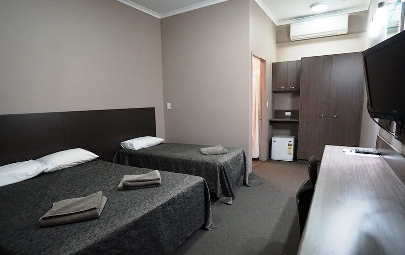 فندق Bluestone Motor Inn