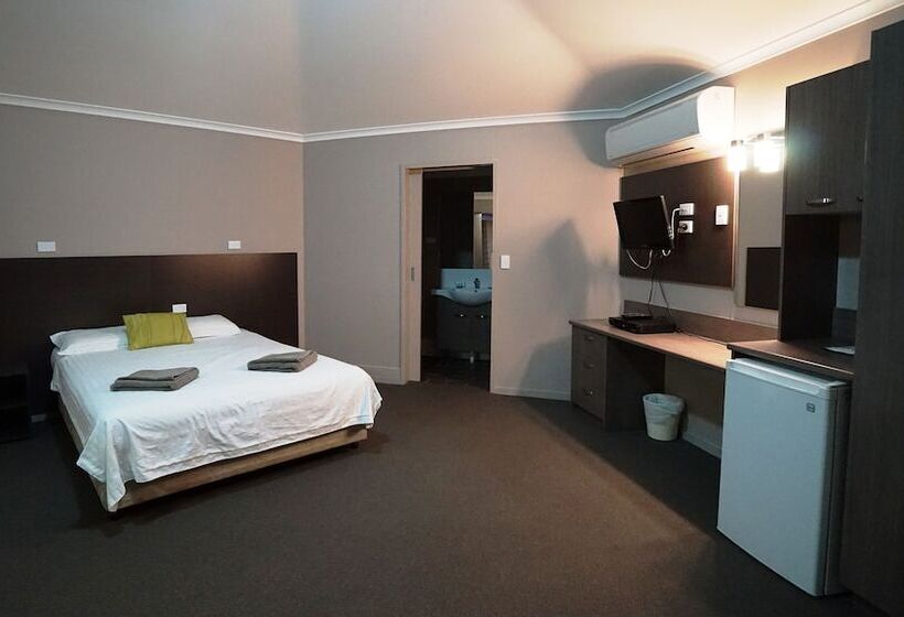 فندق Bluestone Motor Inn