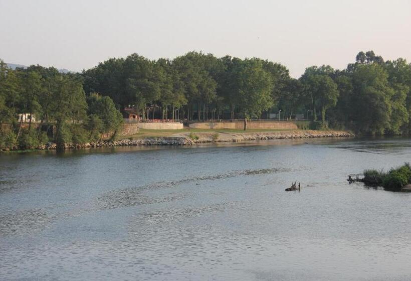 ホテル Bom Sucesso