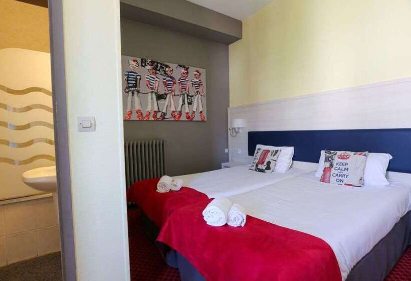 Brit Hotel Bleu Nuit