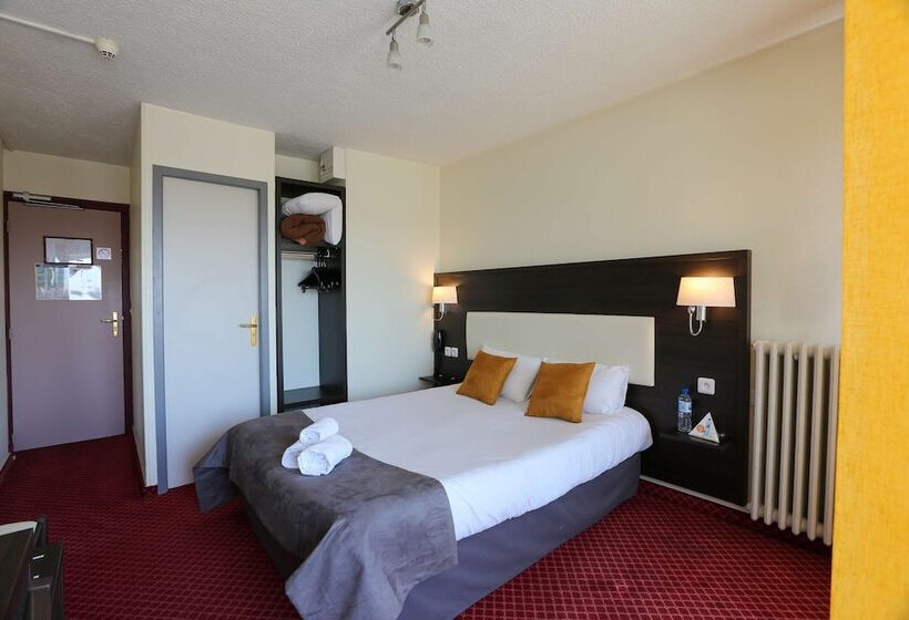 Brit Hotel Bleu Nuit