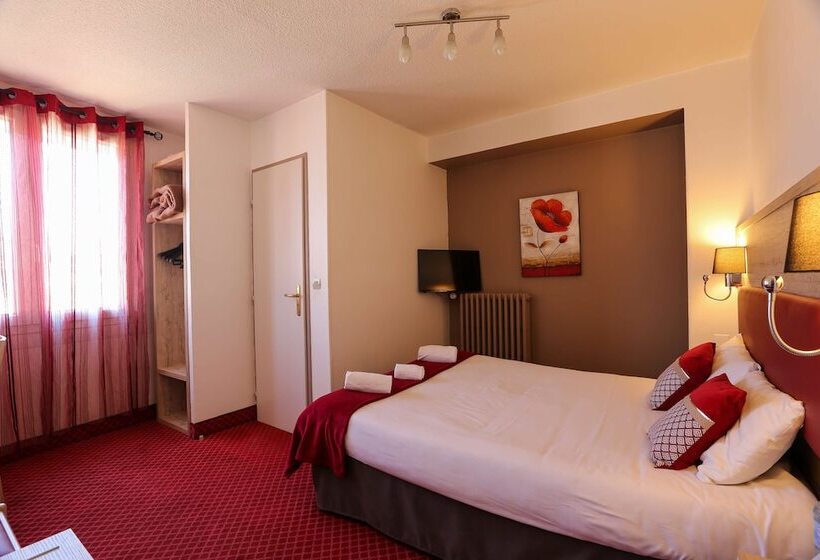 Brit Hotel Bleu Nuit