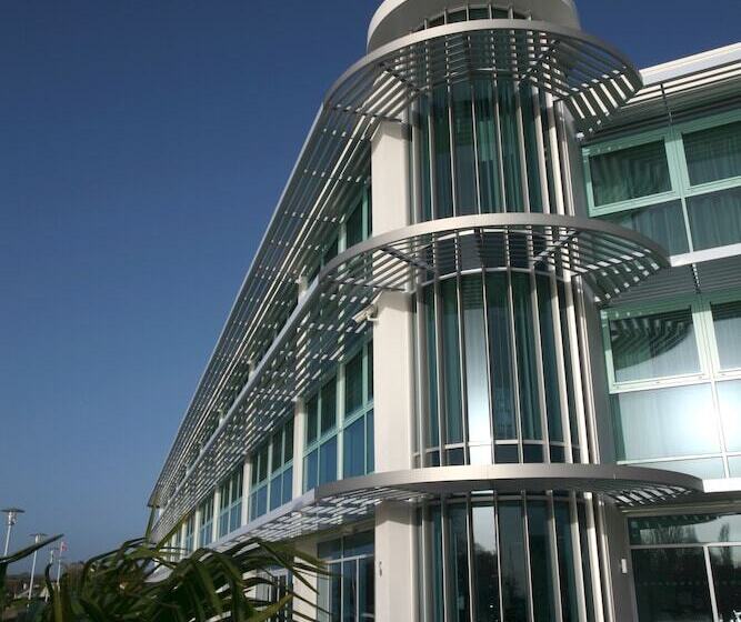 Captain S Club Hotel & Spa