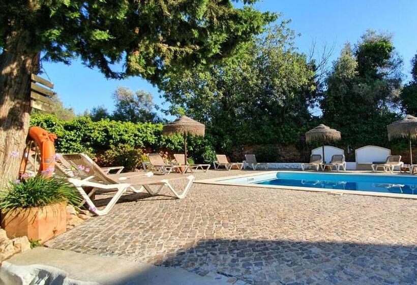 Отель Casa Do Alto