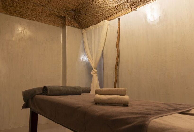 Cavo Bianco Boutique Hotel & Spa