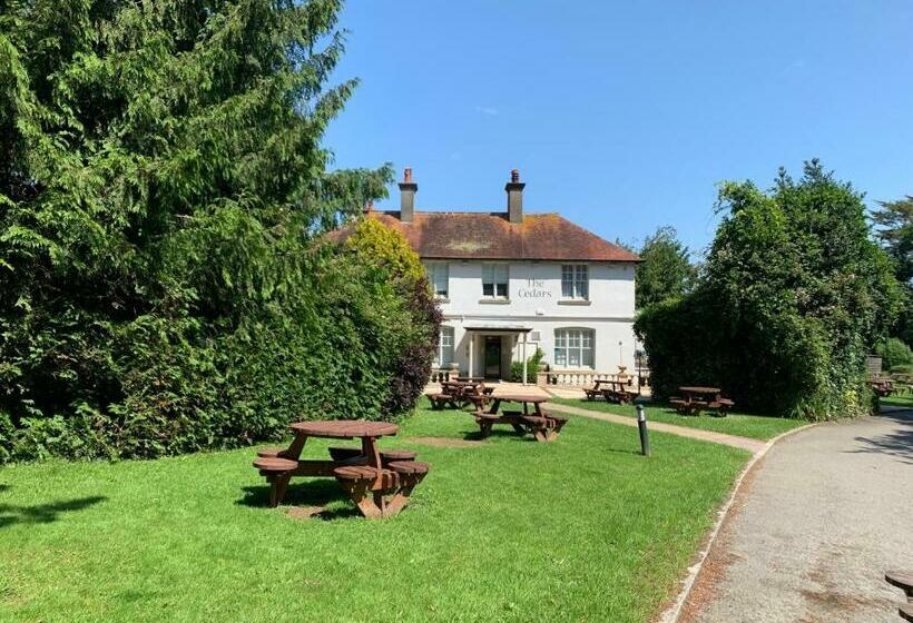 فندق Cedars Inn By Greene King Inns