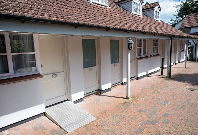 فندق Cedars Inn By Greene King Inns