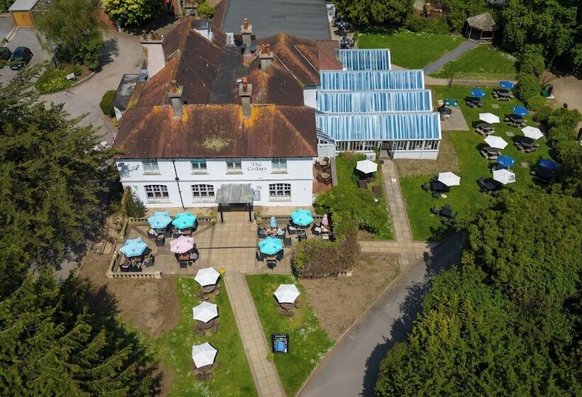 فندق Cedars Inn By Greene King Inns