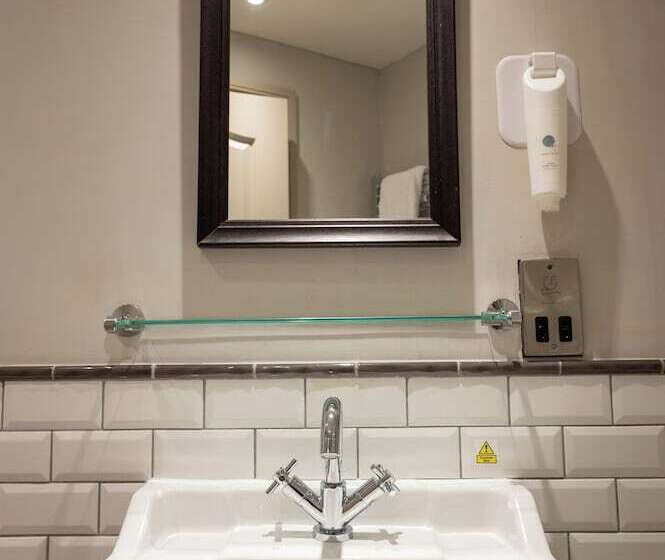 فندق Cedars Inn By Greene King Inns