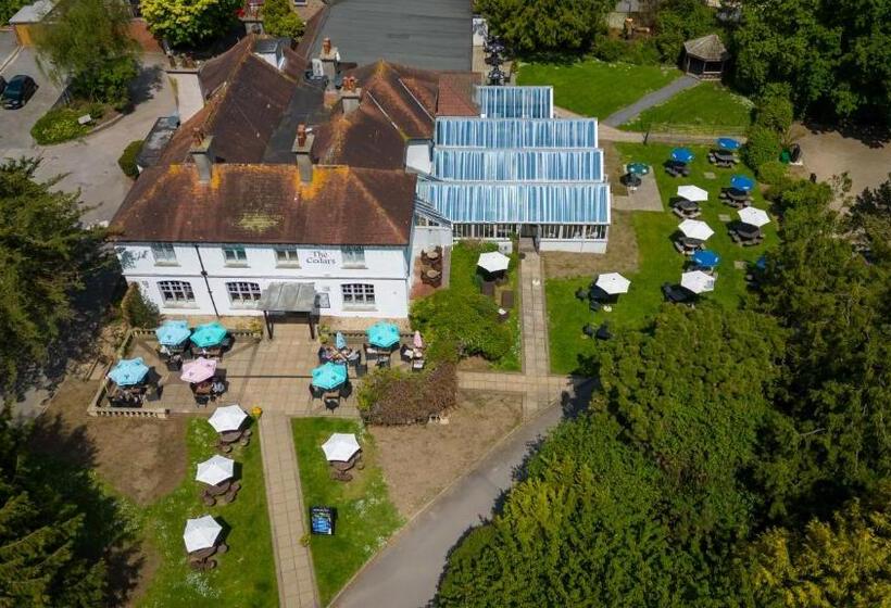 فندق Cedars Inn By Greene King Inns