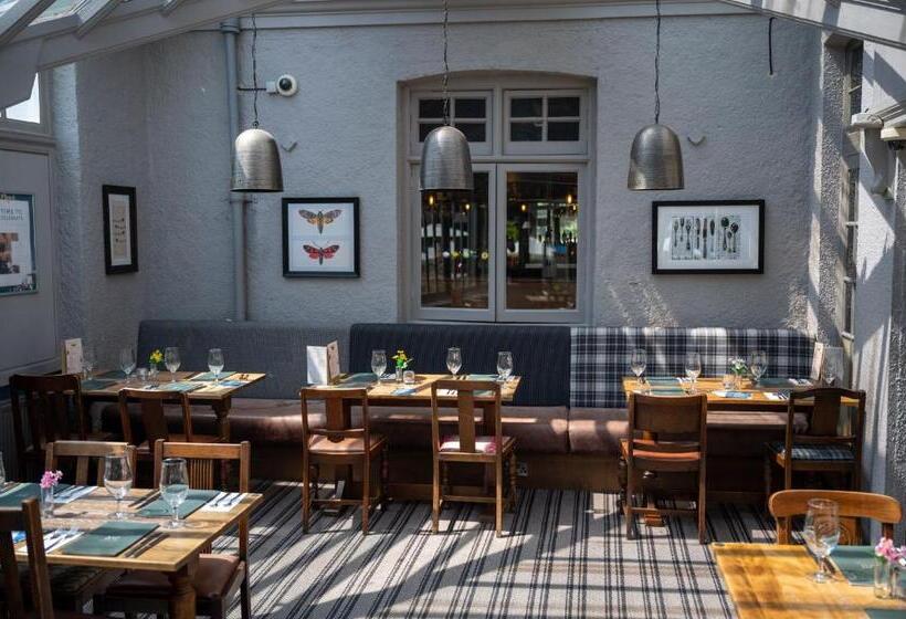 فندق Cedars Inn By Greene King Inns