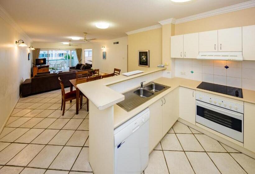 בית מלון כפרי City Terraces Cairns