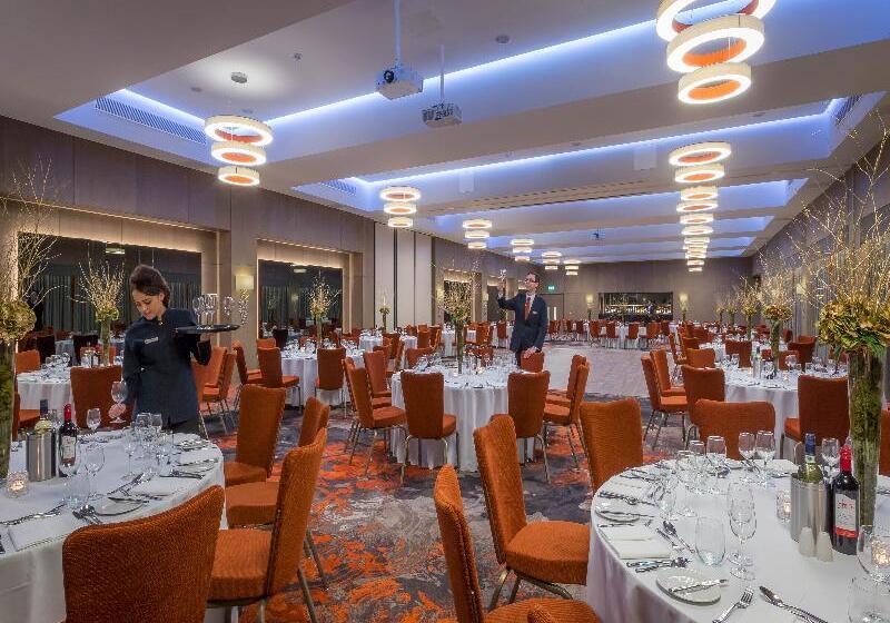 Clayton Hotel Chiswick