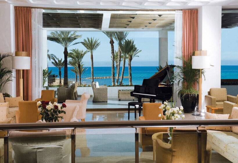 Отель Constantinou Bros Pioneer Beach