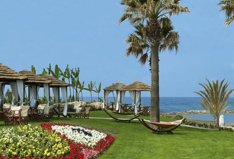 Отель Constantinou Bros Pioneer Beach