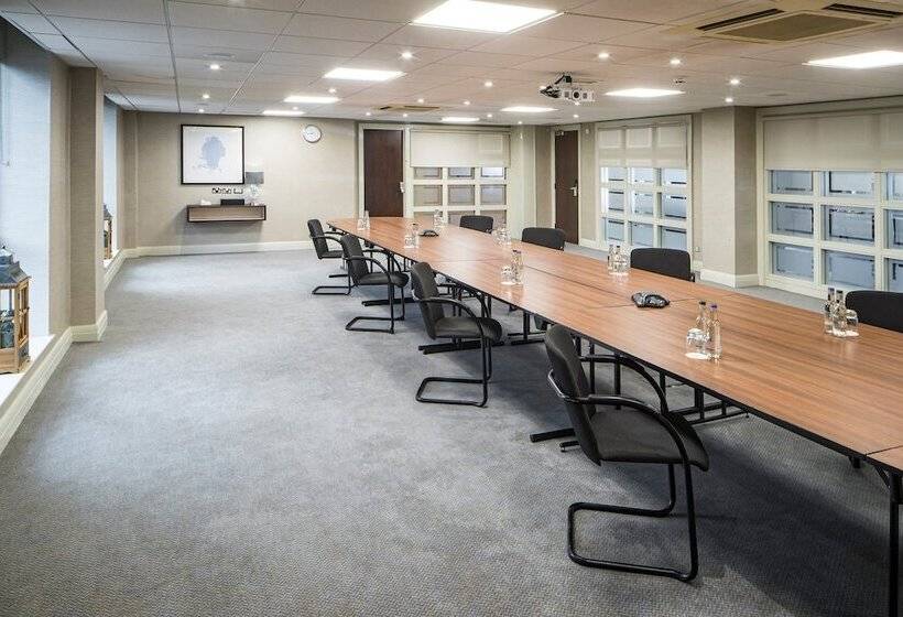 호텔 Crowne Plaza Stratford Upon Avon, An Ihg