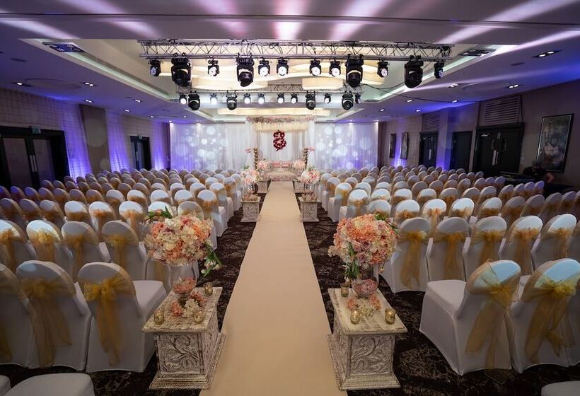 호텔 Crowne Plaza Stratford Upon Avon, An Ihg