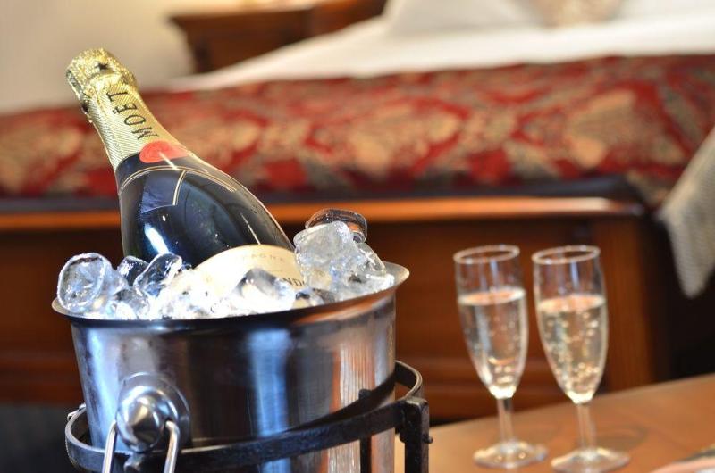 בית מלון כפרי Damson Dene