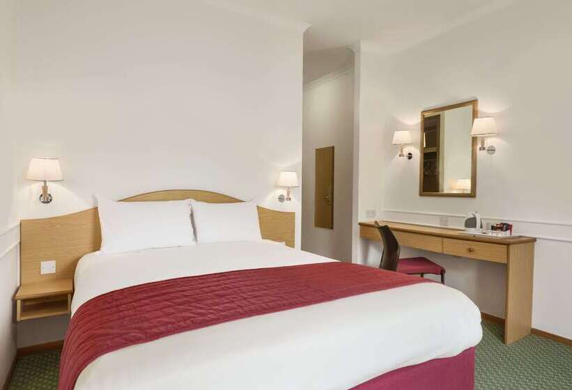 هتل Days Inn By Wyndham Donington