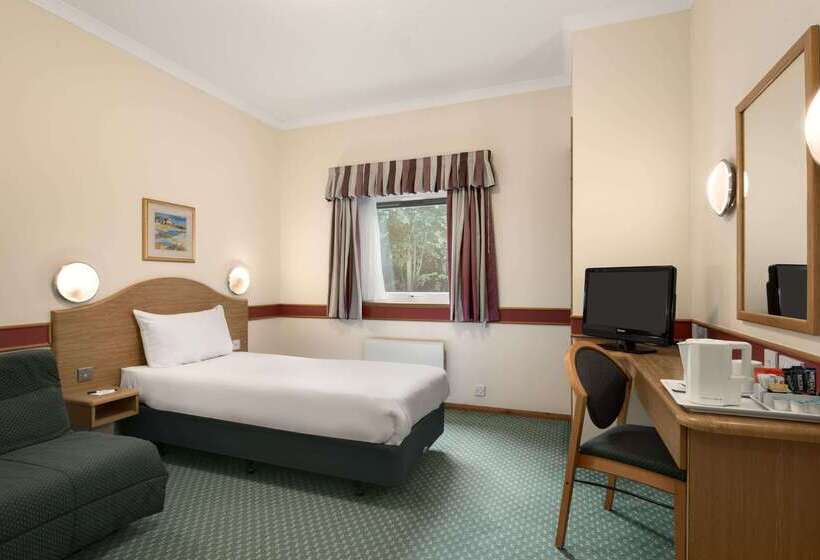 فندق Days Inn By Wyndham Donington