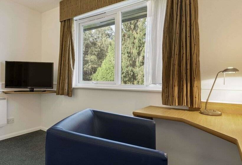 Days Inn Hotel Fleet