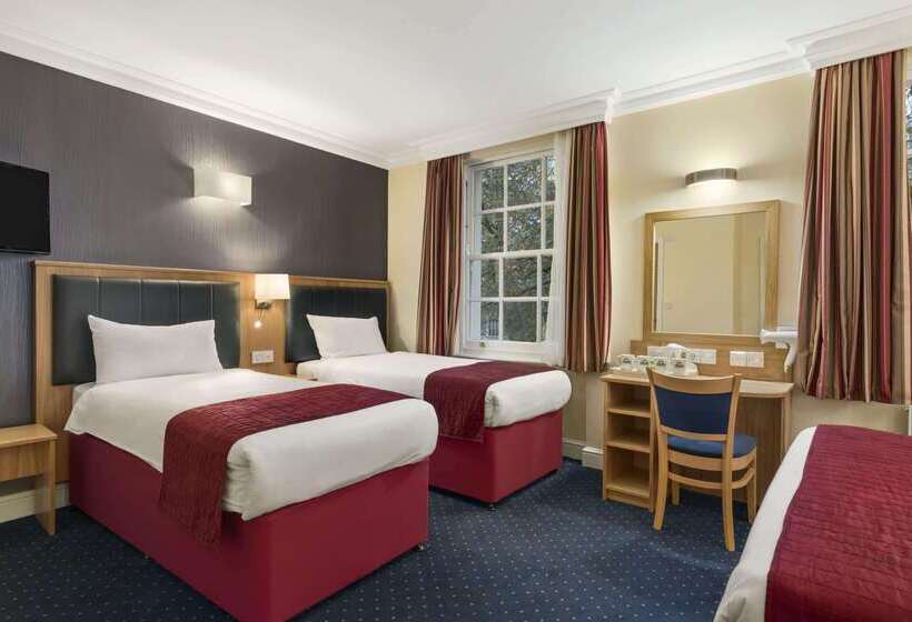 هتل Days Inn Hyde Park