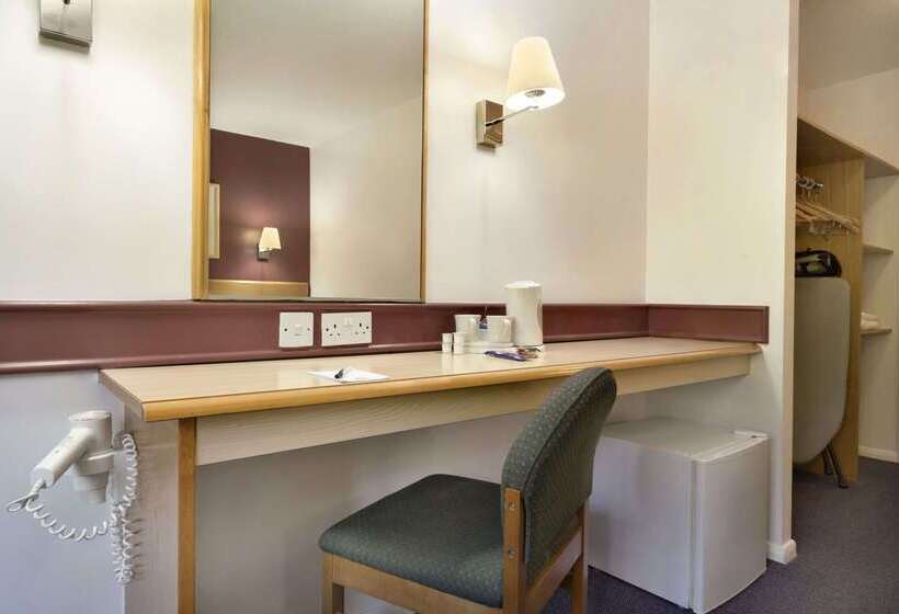 Days Inn Hotel Membury