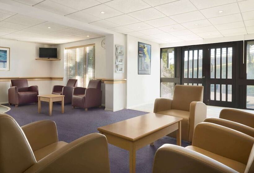 Days Inn Hotel Membury