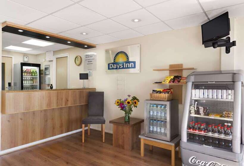 Days Inn Hotel Warwick South   Southbound M40