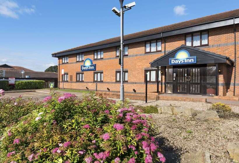 Days Inn Hotel Warwick South   Southbound M40