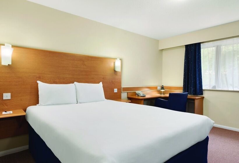 Days Inn Hotel Warwick South   Southbound M40