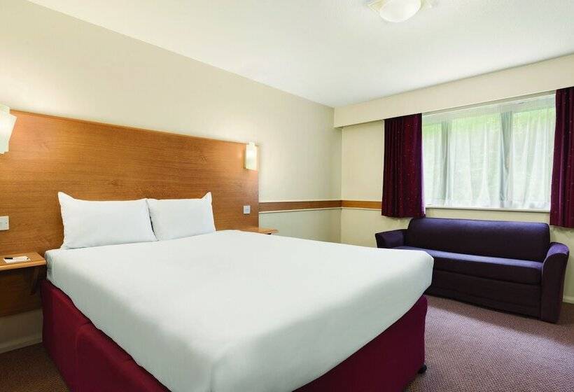 Days Inn Hotel Warwick South   Southbound M40