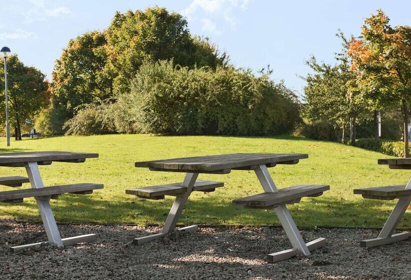 Days Inn Hotel Warwick South   Southbound M40