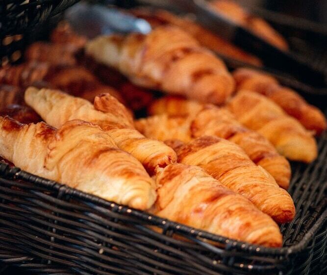 ホテル De La Cite