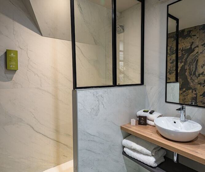 ホテル De La Cite