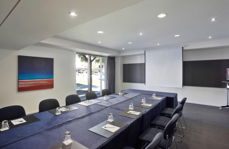 هتل East Perth Suites