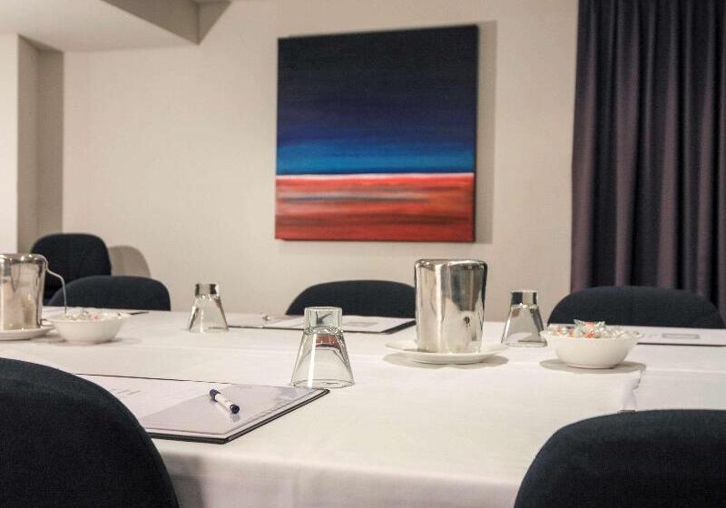 ホテル East Perth Suites