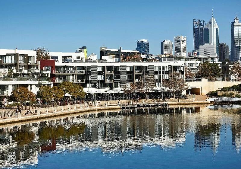 ホテル East Perth Suites