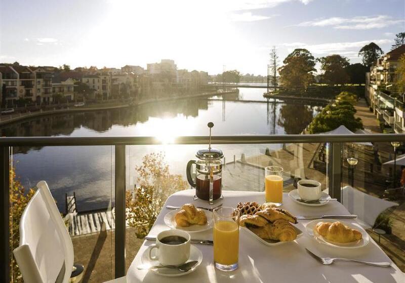 ホテル East Perth Suites