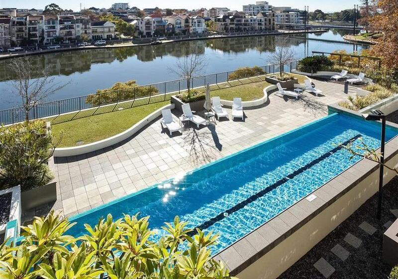 ホテル East Perth Suites