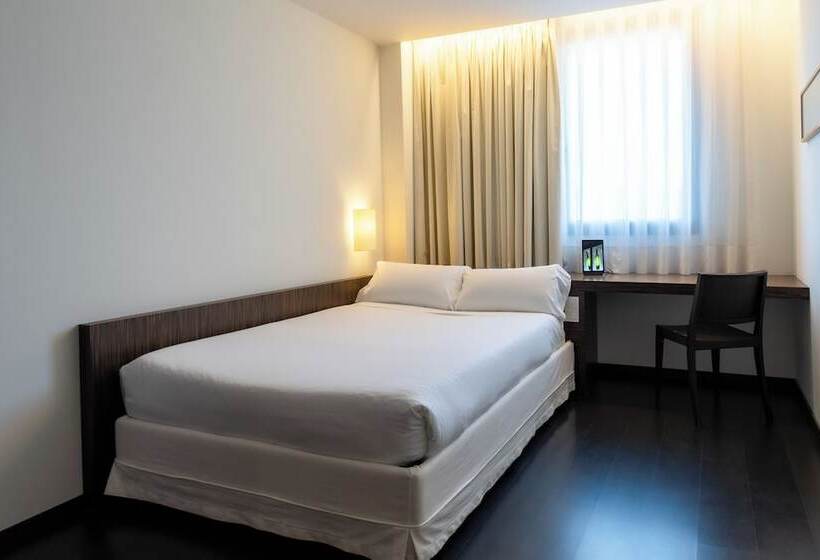 בית מלון כפרי Eth Rioja