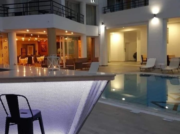 فندق Faedra Beach