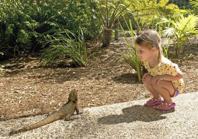 호텔 Flynns Beach Resort