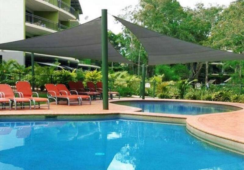 호텔 Flynns Beach Resort